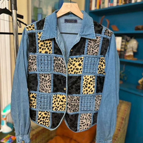 shirts - Picture 1 of 6